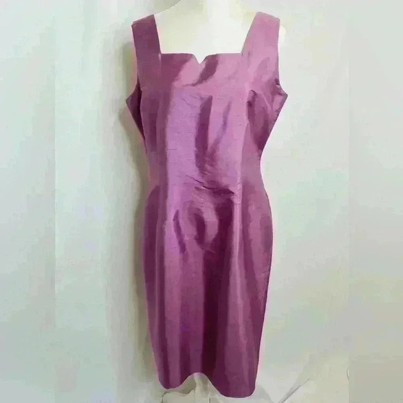 100 % Silk Vintage Rena Rowan Dress Suit, Dress size 8, Blazer size 4. - Picture 4 of 15